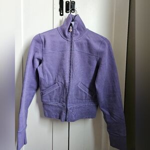 LULULEMON SIZE 6 PURPLE JACKET